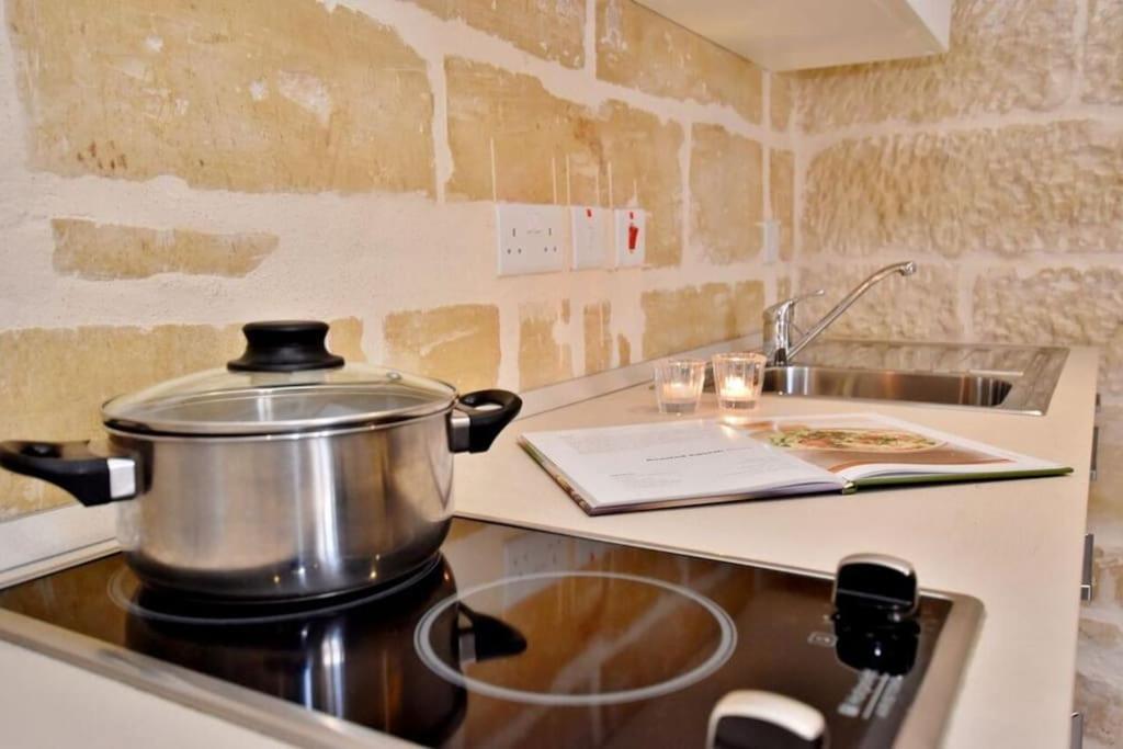 Vallettastay - Lucky Star One Bedroom Apartment 301 エクステリア 写真